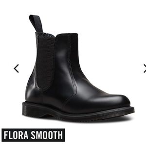 NWOB Dr. Martens Flora Smooth Chelsea Boot